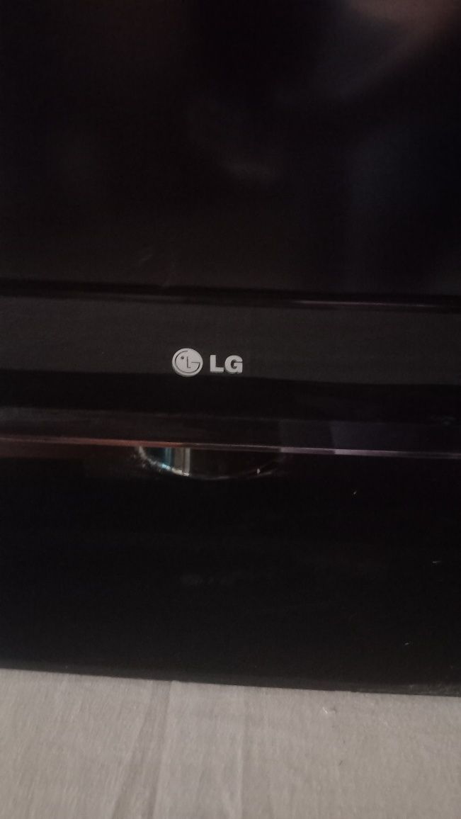 TV LG FHD de 47 polegadas/120 cm