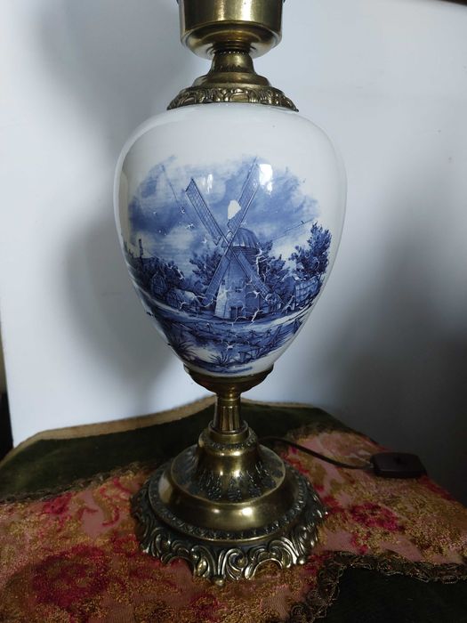 Lampka z wiatrakiem 2 rozne