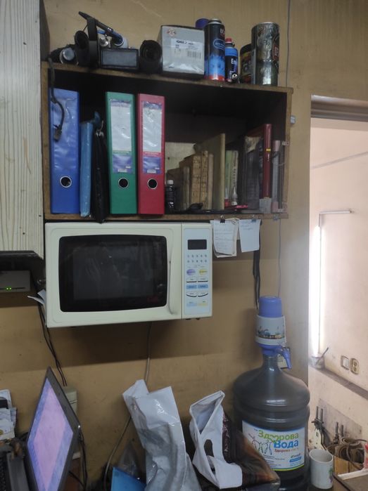 Торг!Продам діюче сто , дохід до 100000грн на місяць!!!