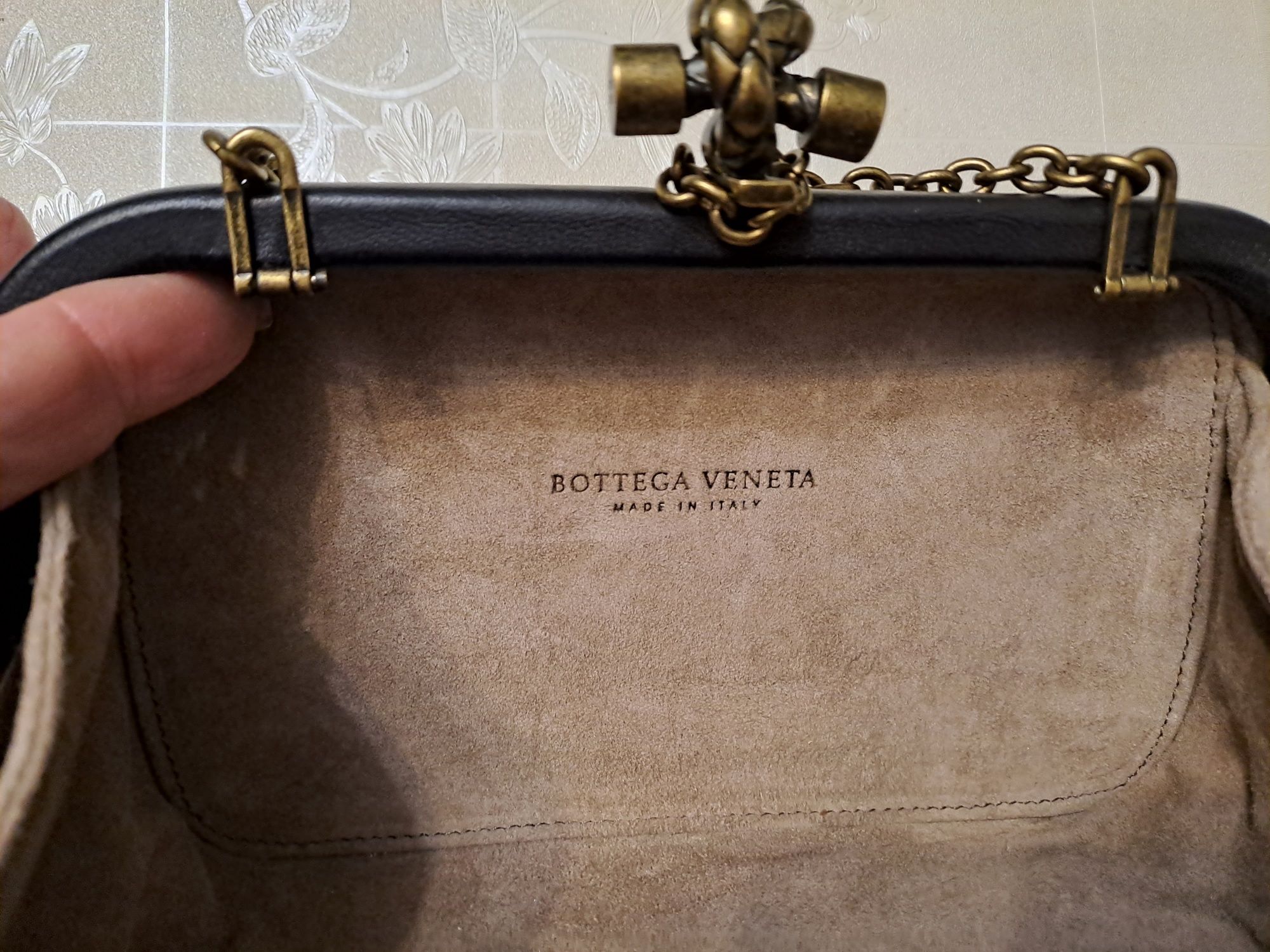 Клатч Bottega Veneta. Лімітована колекція.