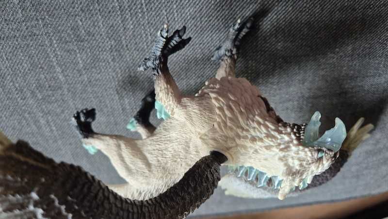 Lodowy gryfin schleich
