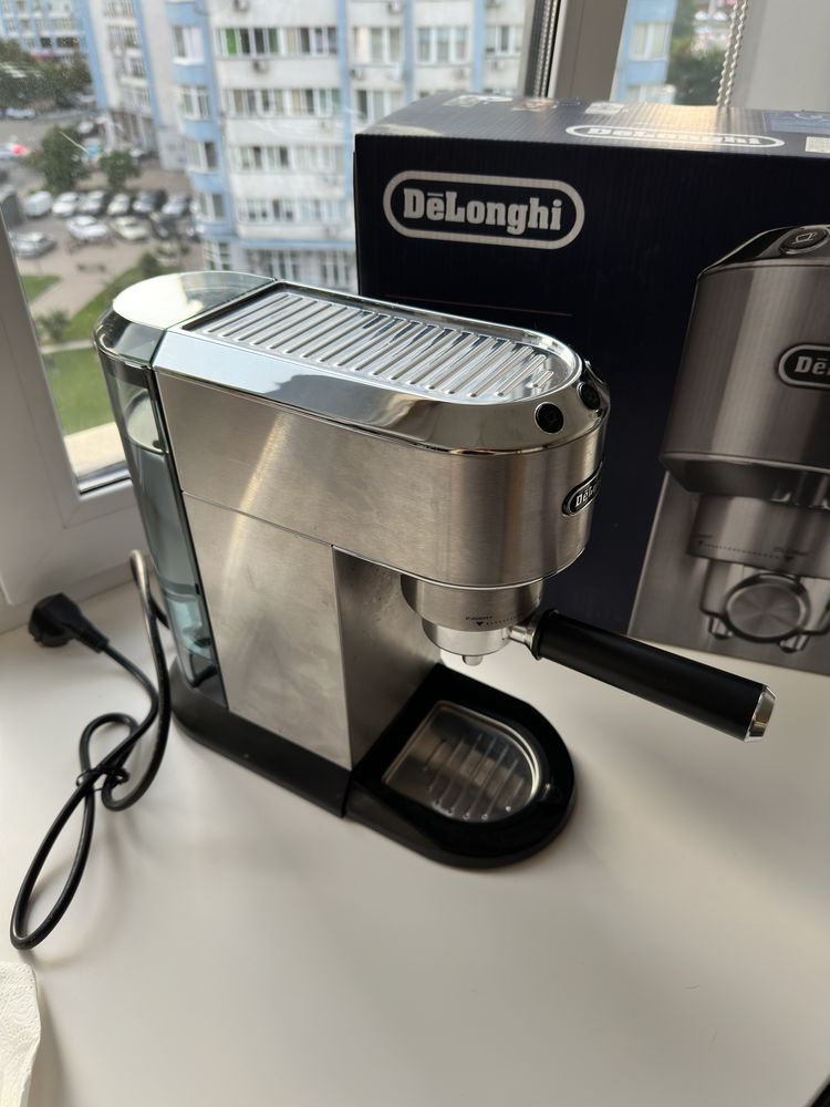 Кавоварка рожкова Delonghi EC