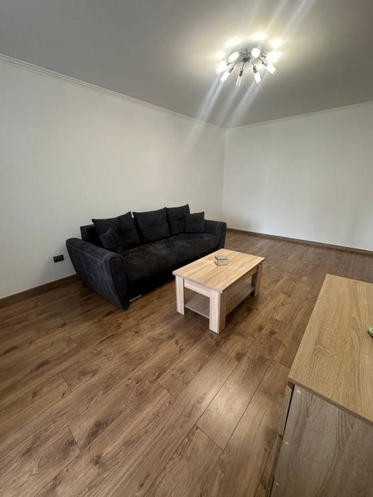 Оренда світлої 2 км квартири в спальному районі міста