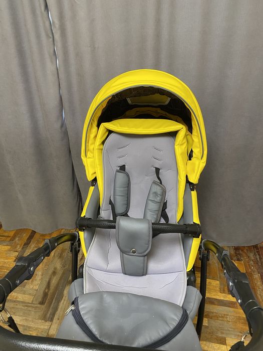 Коляска Victoria Gold з прогулянковим реверсивним блоком