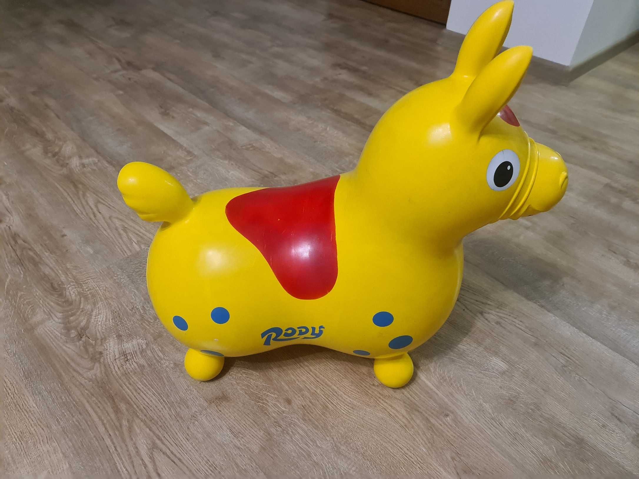 Dmuchany konik Rody + płozy/kołyska żółty