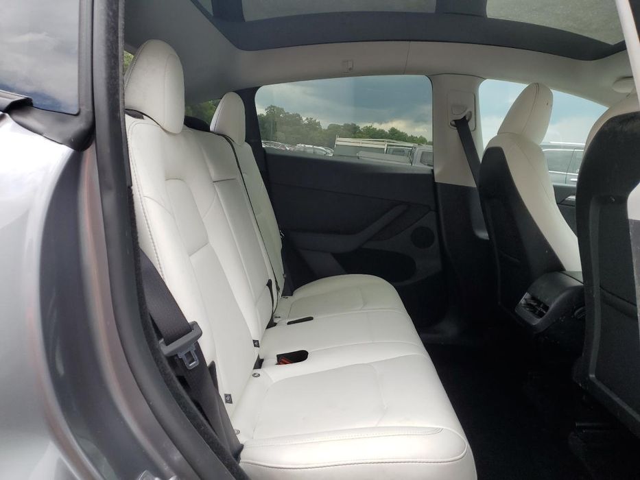 Tesla Y 2025 performace