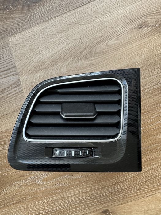 VW Golf VII GTI “Carbono”