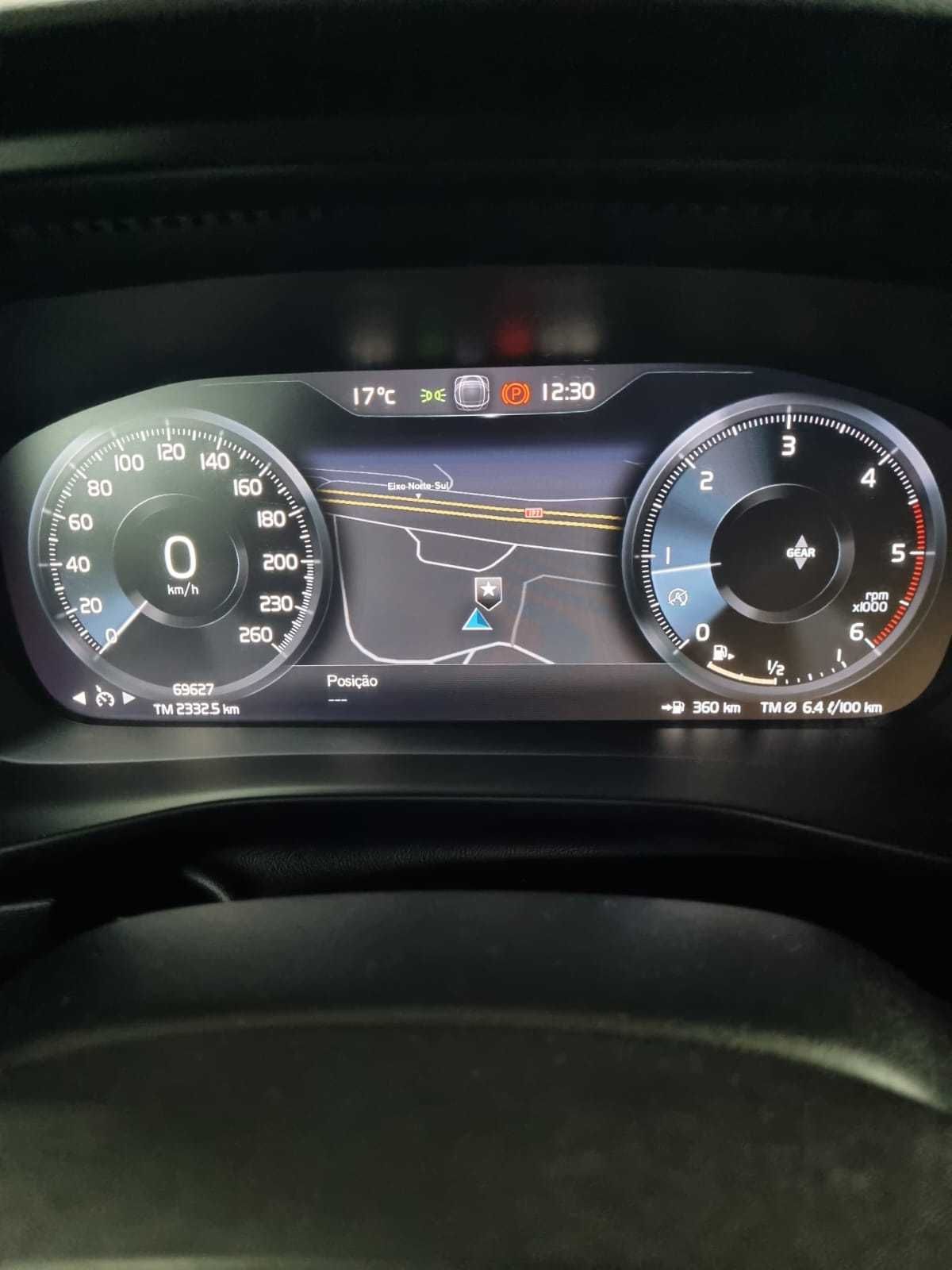 Volvo xc 40 D3 PLUS poucos kms