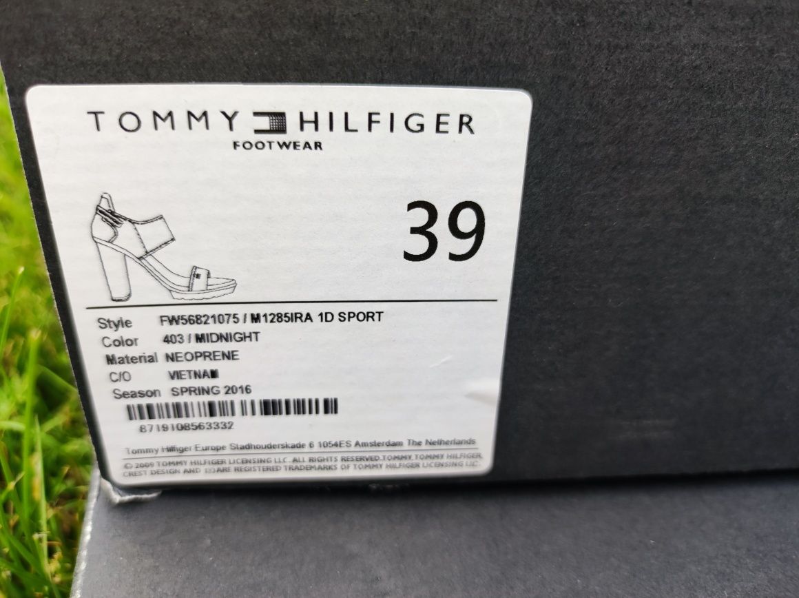 Tommy Hilfiger 39 sandały