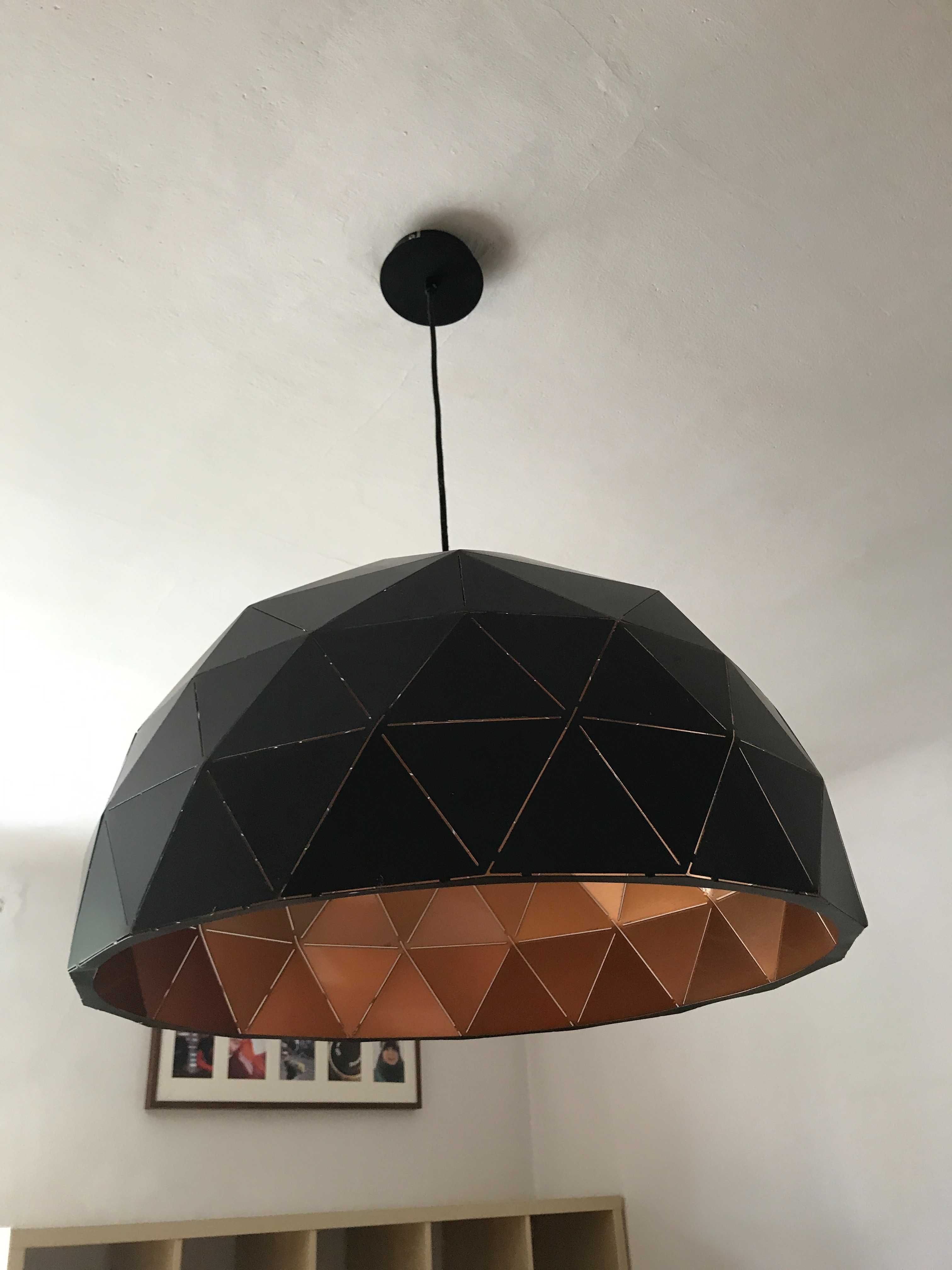 Lampa nowoczesna duza czarna miedziana klosz nad stol