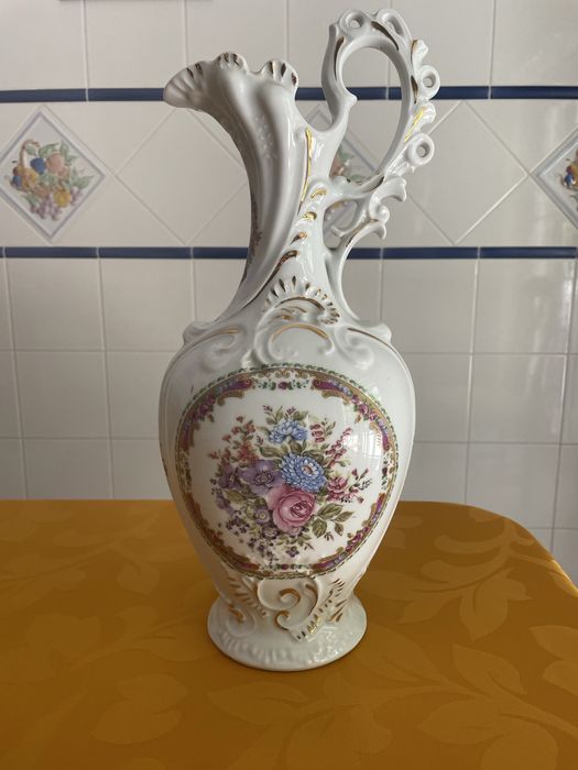 Conjunto decorativo da marca Limoges