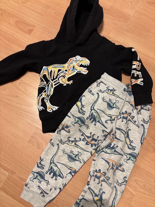 Ubranka w rozmiarze 104/110/116