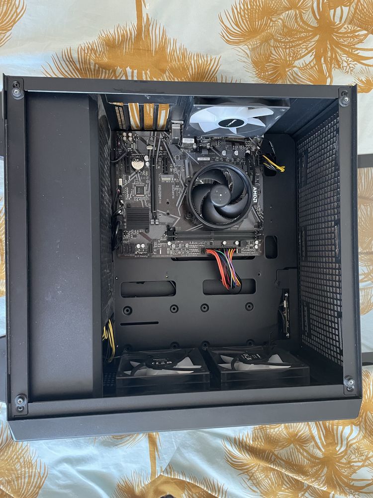 Baza pod komputer ryzen 5