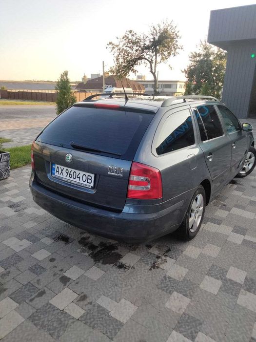 продати автомобіль