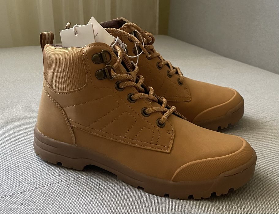 Черевики ZARA 36 розмір