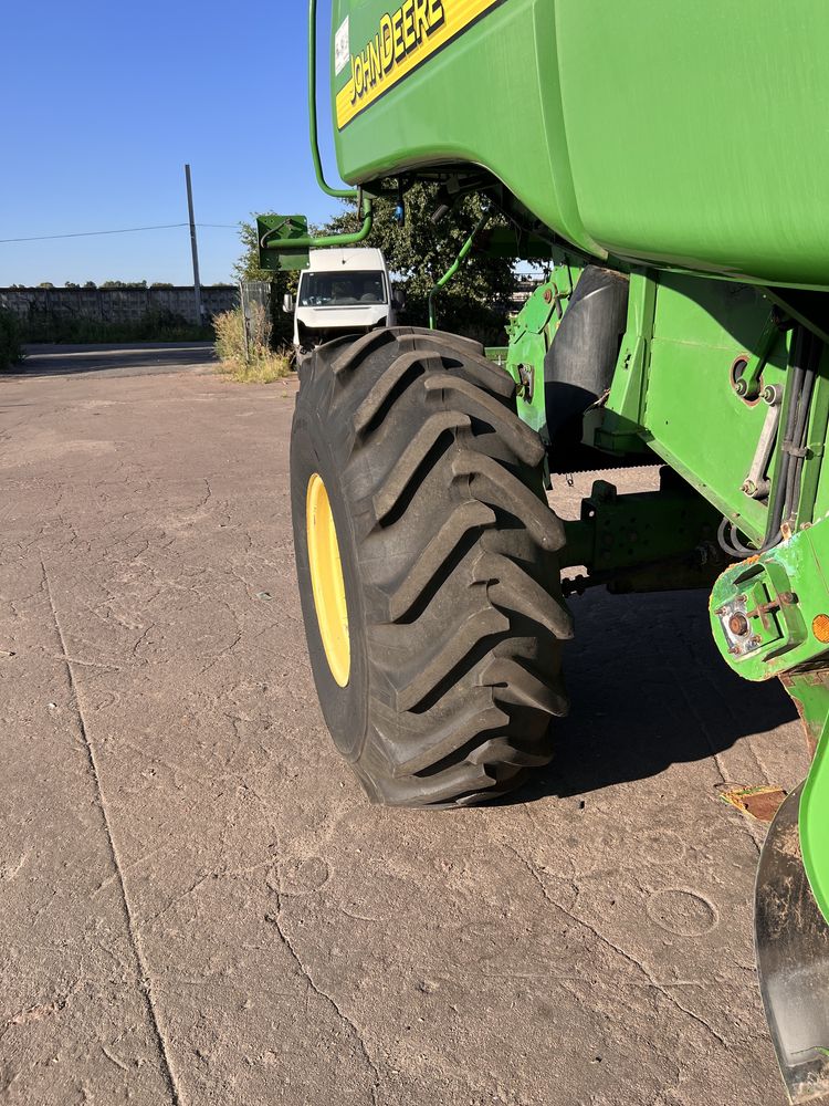 Комбайн John Deere 9880 sts