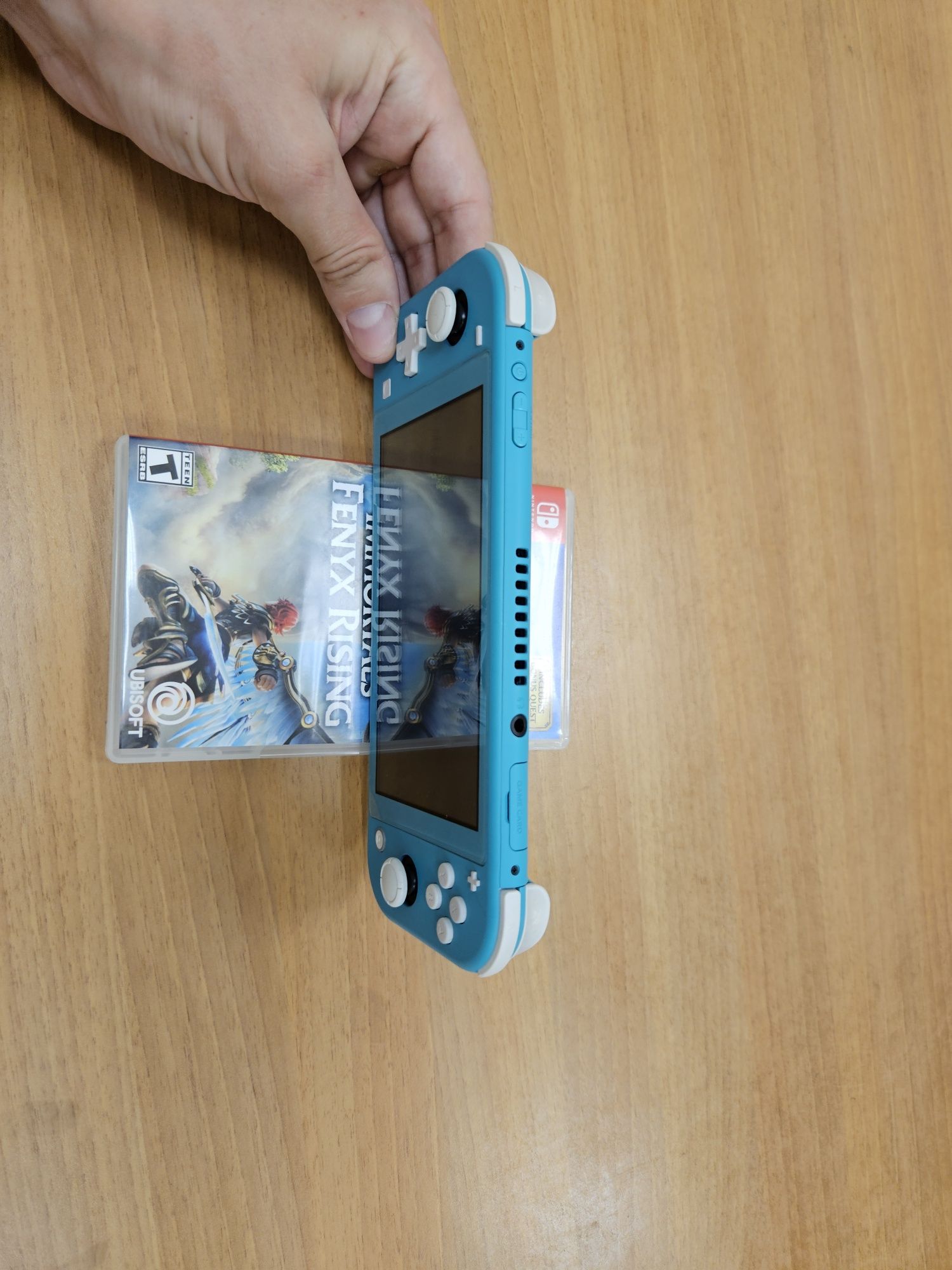 Nintendo switch lite + гра immortal fenyx rising