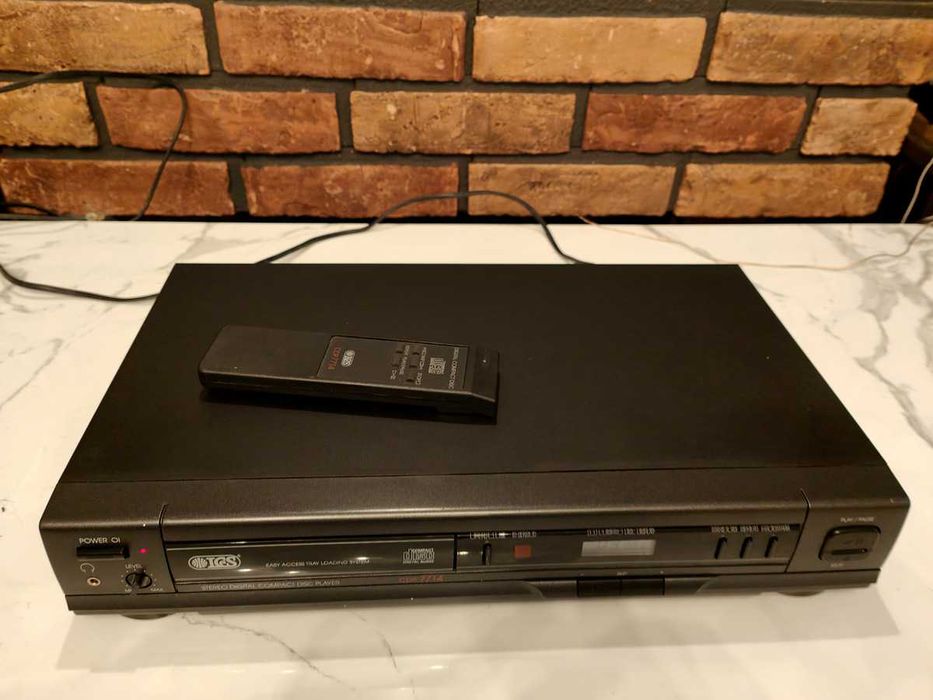 Odtwarzacz Cd ICES CDP-7714 ! pilot