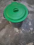 Caixote de reciclagem verde