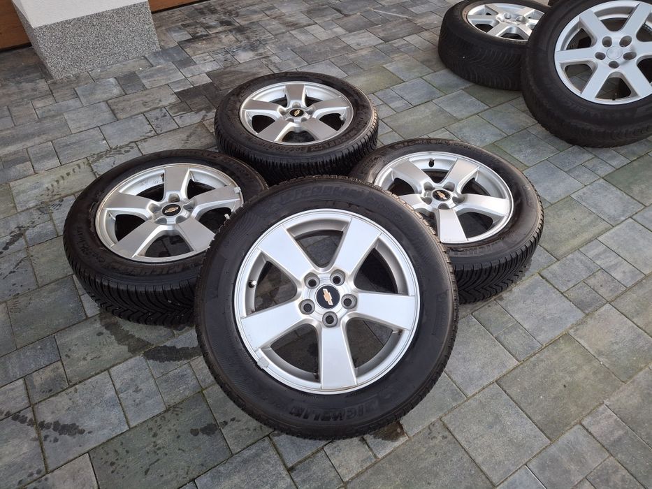 Alufelgi Chevrolet Cruze 5x105 Michelin Crossclimate 205/60r16 7 mm