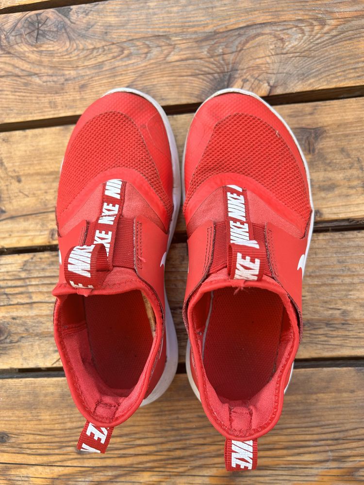 Buty sportowe nike, rozmiar 33