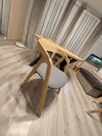 Komplet stół z krzesłami - drewno