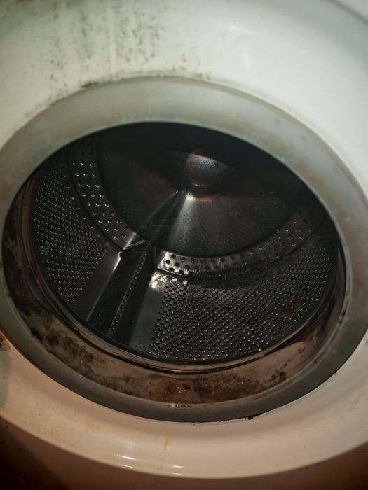 Пральна машина  Indesit під ремонт чи на запчастини