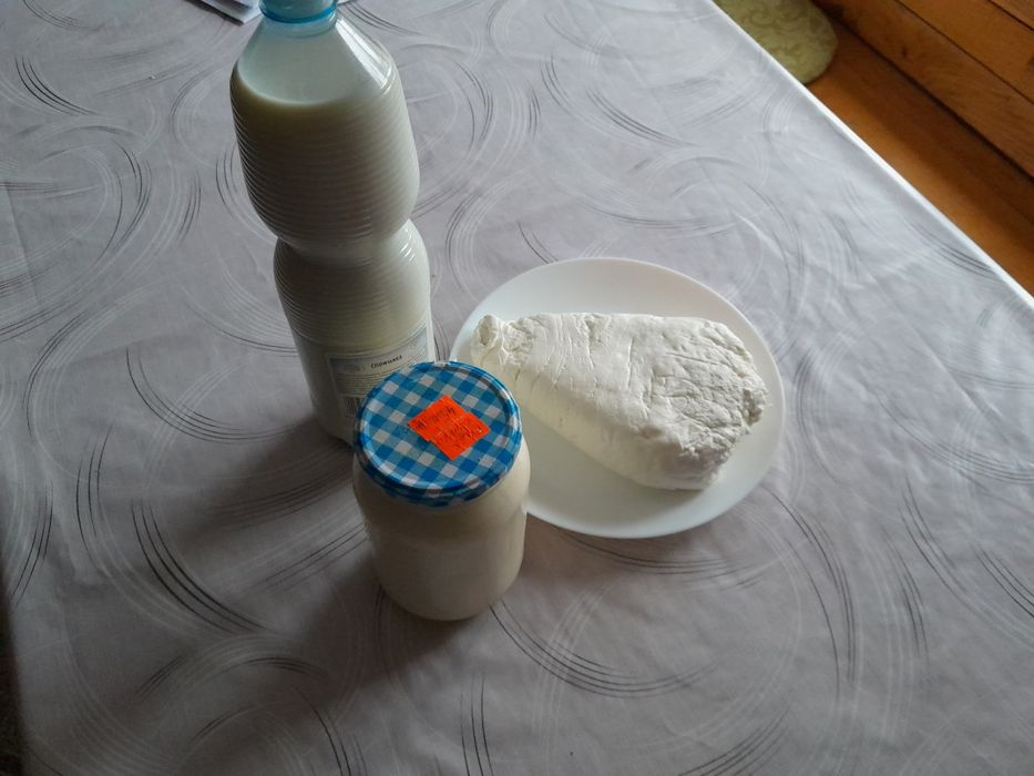 Świeże mleko i inne wyroby od krowy