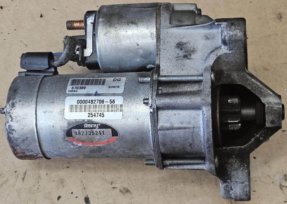 Citroen C2 C3 C4 Peugeot 207 307 207 1007 1.4 8V rozrusznik