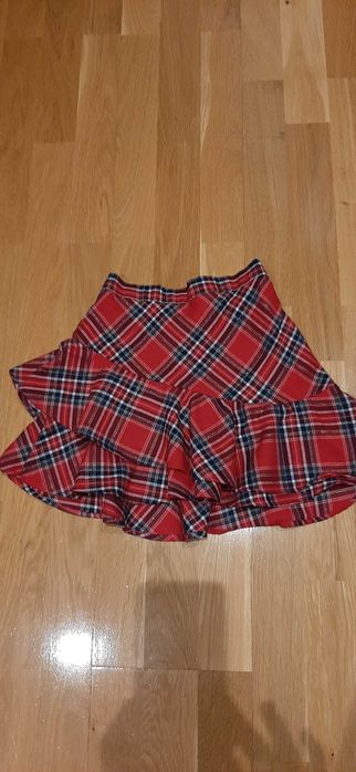 Sprzedam spódniczkę w kratkę HM 8-10 lat