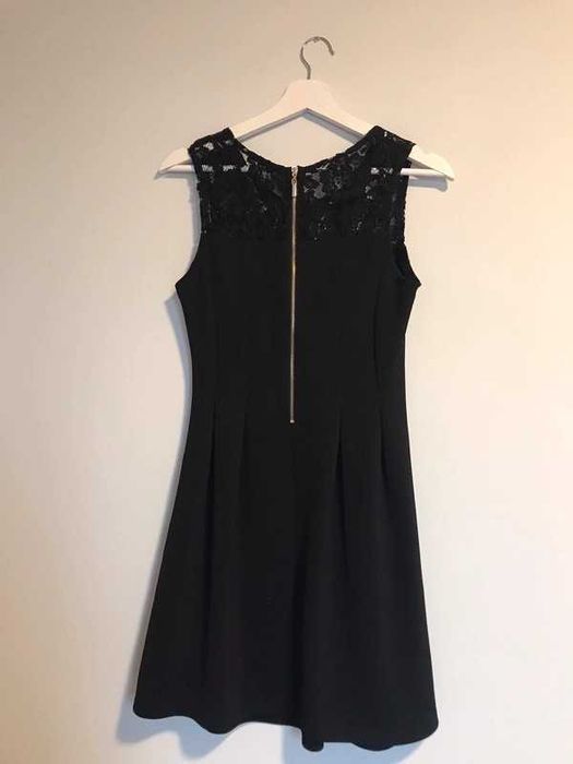 Czarna sukienka z koronką plisowany dół r. M / 38
