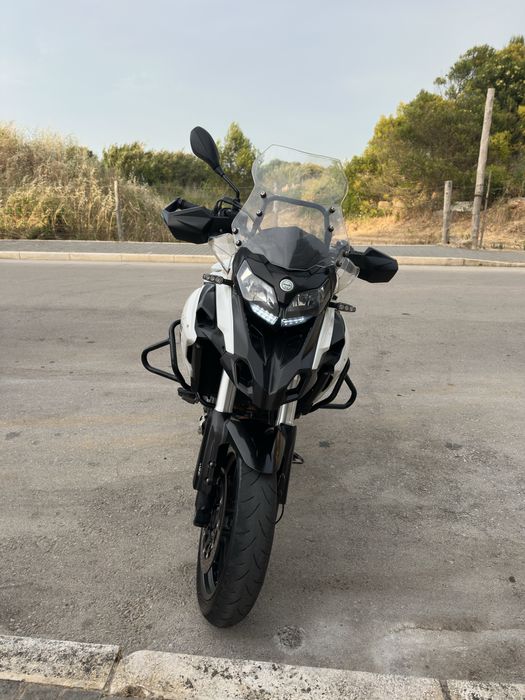 APENAS ATE SEGUNDA! Benelli TRK 2018 poucos km Revisões na marca