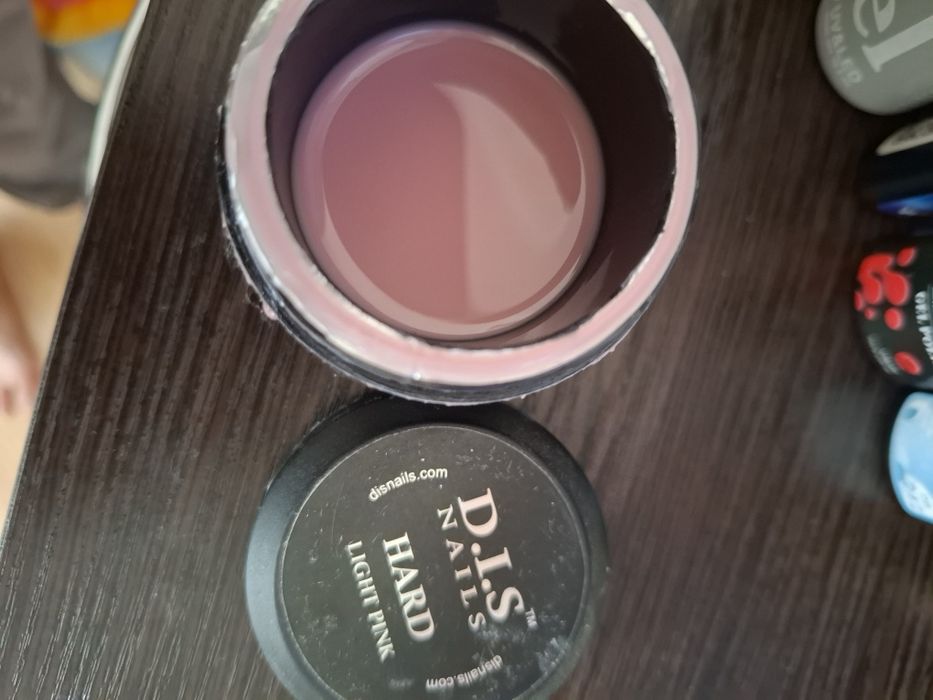 Професійний гель для манікюр фірми DIS