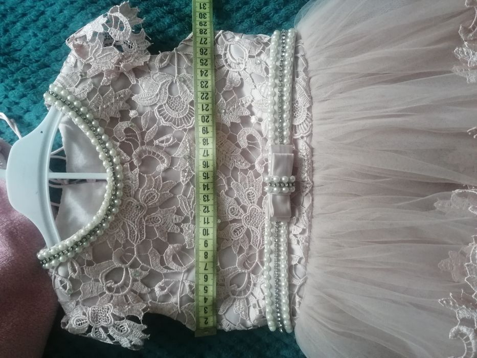 Пишна сукня дуже красива на дівчинку