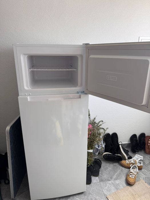 Frigorífico geladeira Kunft nova