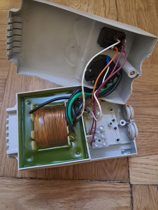 Пристрій для регулювання обертів вентилятора