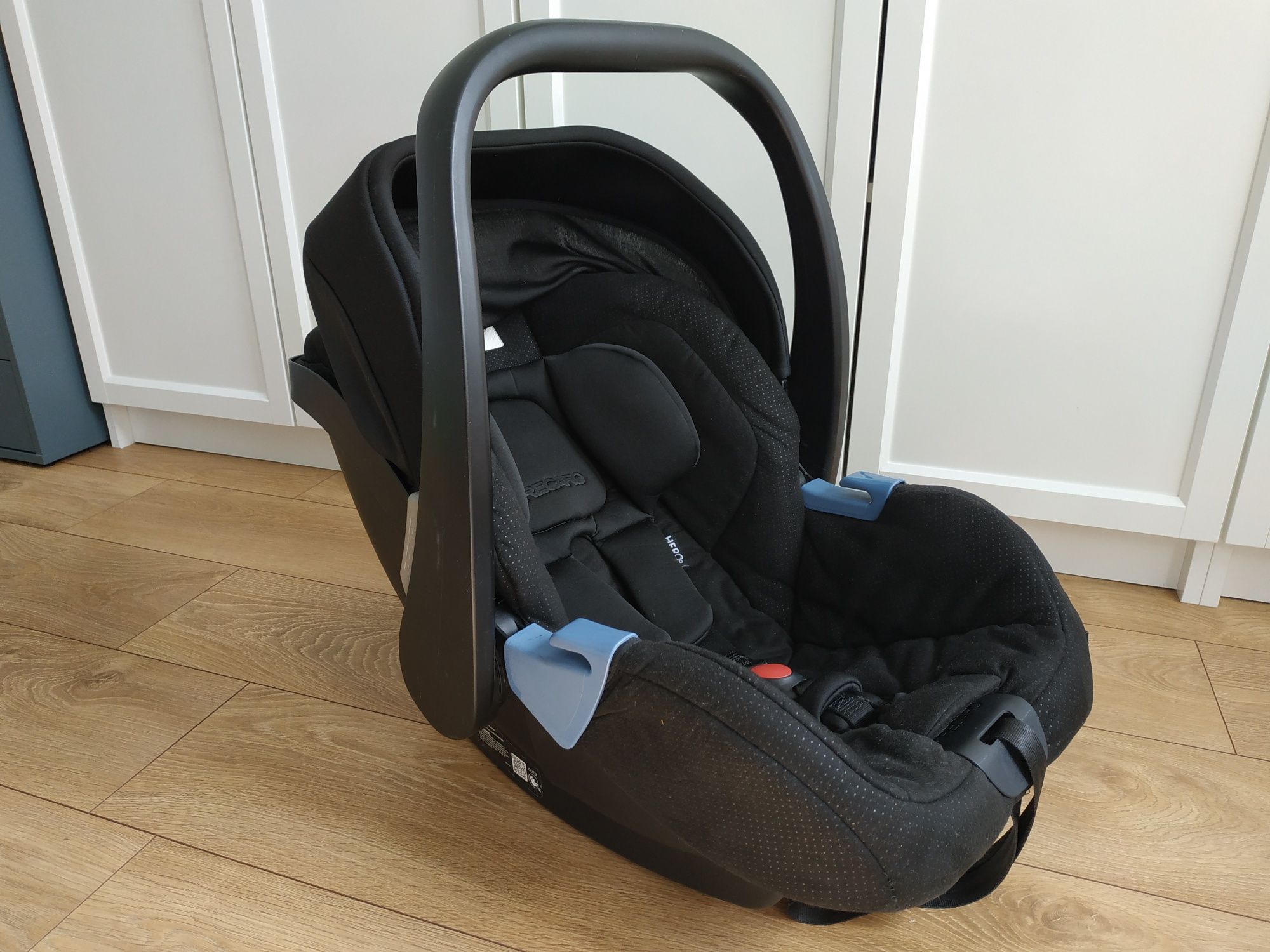 Fotelik samochodowy Recaro Privia Black