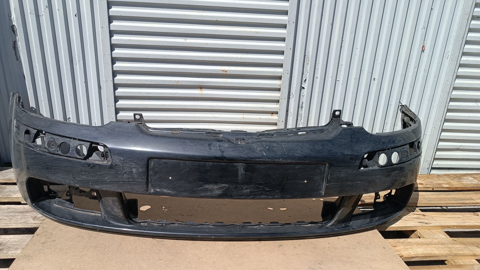 Vendo parachoque de frente VW golf 5 ano 2004/09