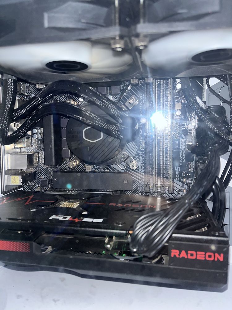 Vendo MotherBoard + i3 12100f com cooler box de origem + caixa Lian Li