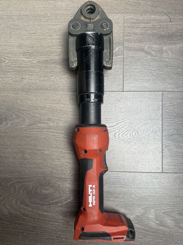 Hilti NPR 32- A zaciskarka do rur