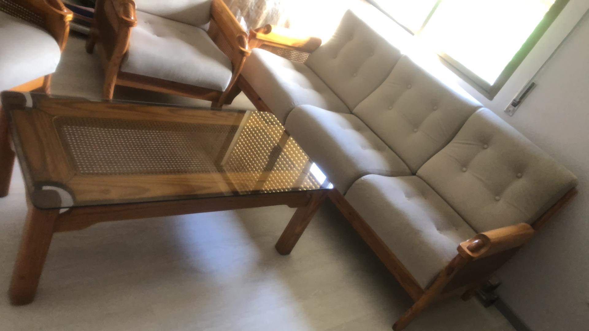 Conjunto de sofá com mesa de sala de estar