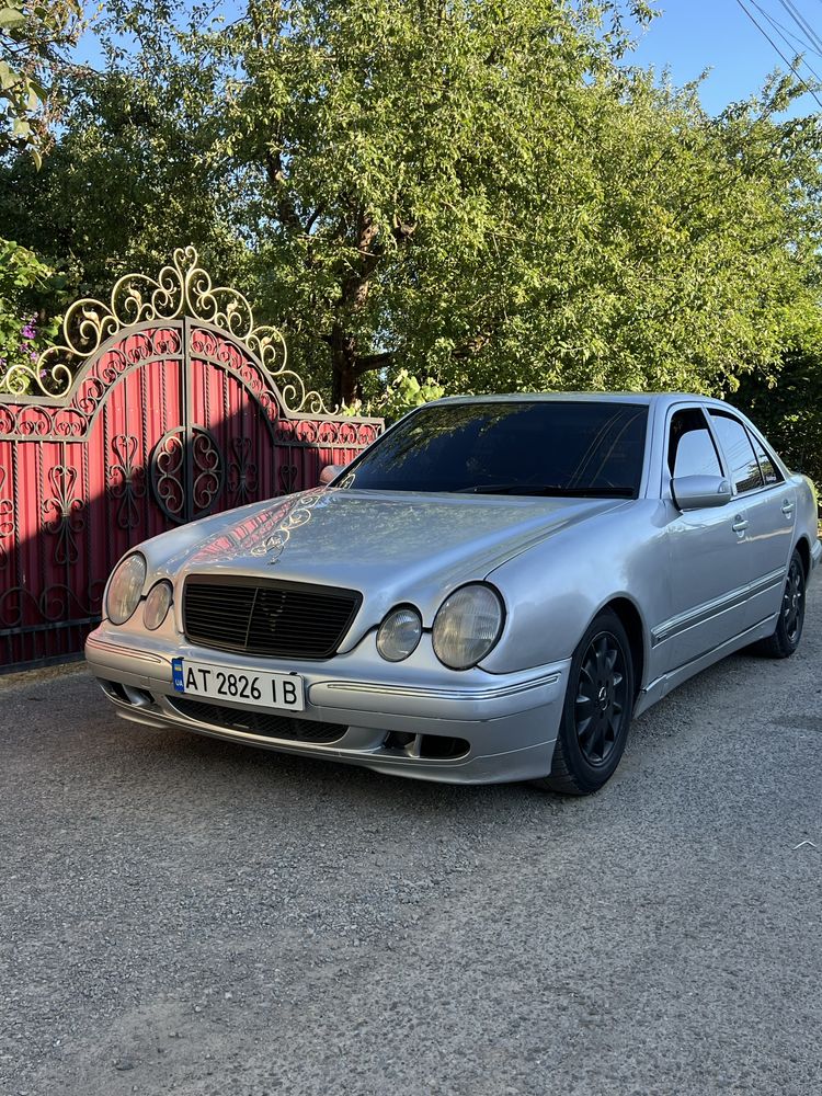В продажі: Mercedes Benz W210 2.0 Бензин, Механіка 6-ст. (2000 рік)