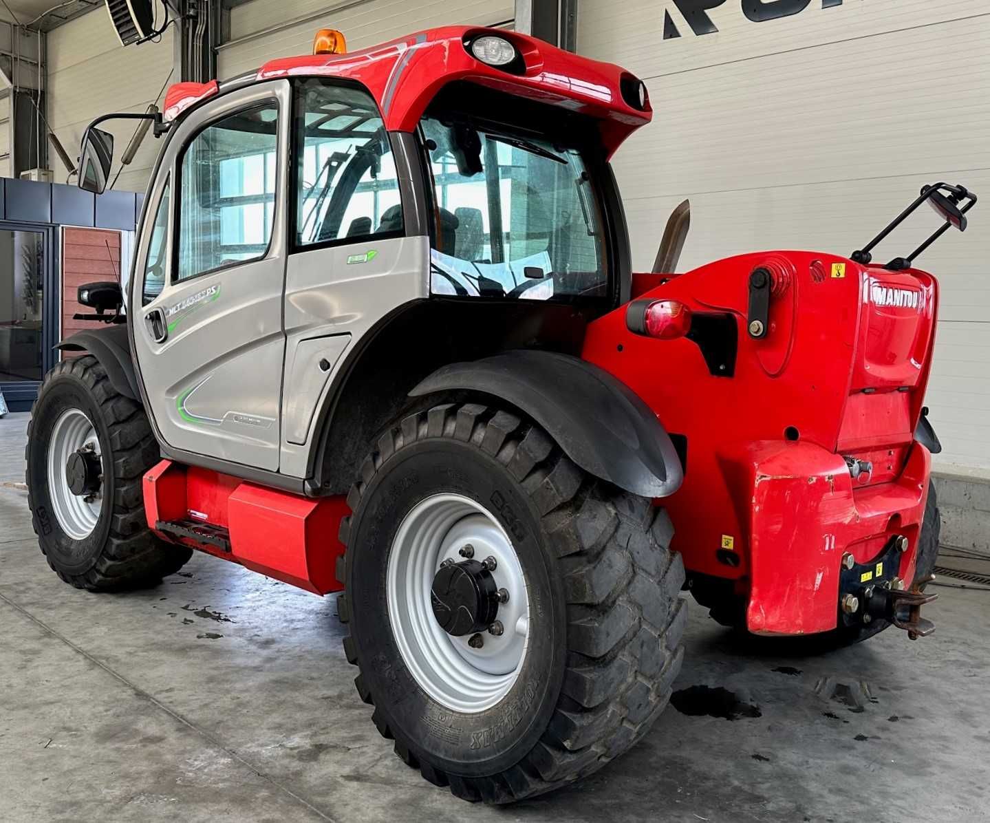 Ładowarka teleskopowa Manitou MLT 840 - 137 PS .