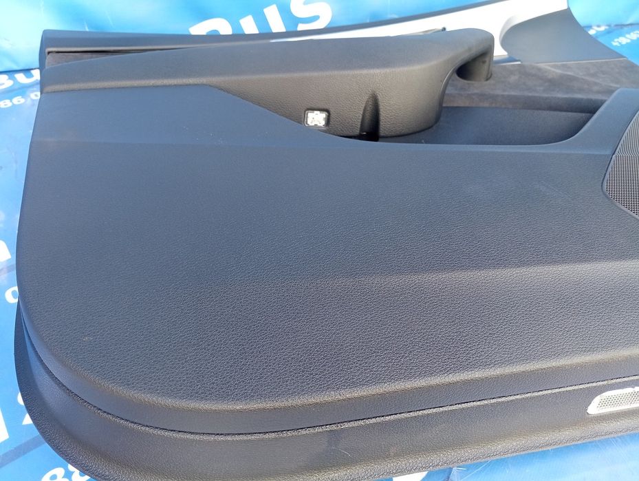 Обшивка (карта) двері передньої лівої Audi Q7 4M Ауді Кю7 4М