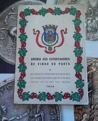 30424#Livro com lista oficial dos  Exportadores Vinho Porto data 1958