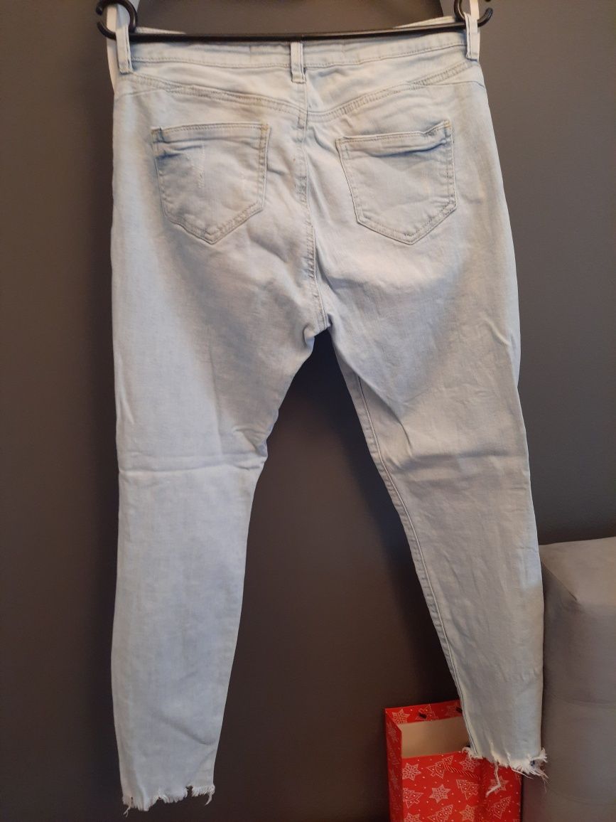 Jeansy push up damskie