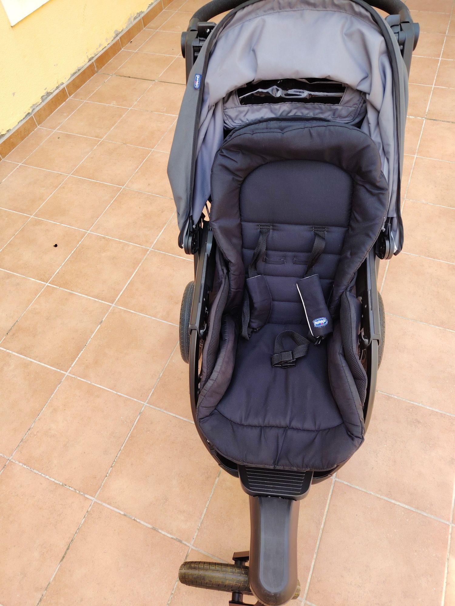 Carrinho de bebê Chico activ3