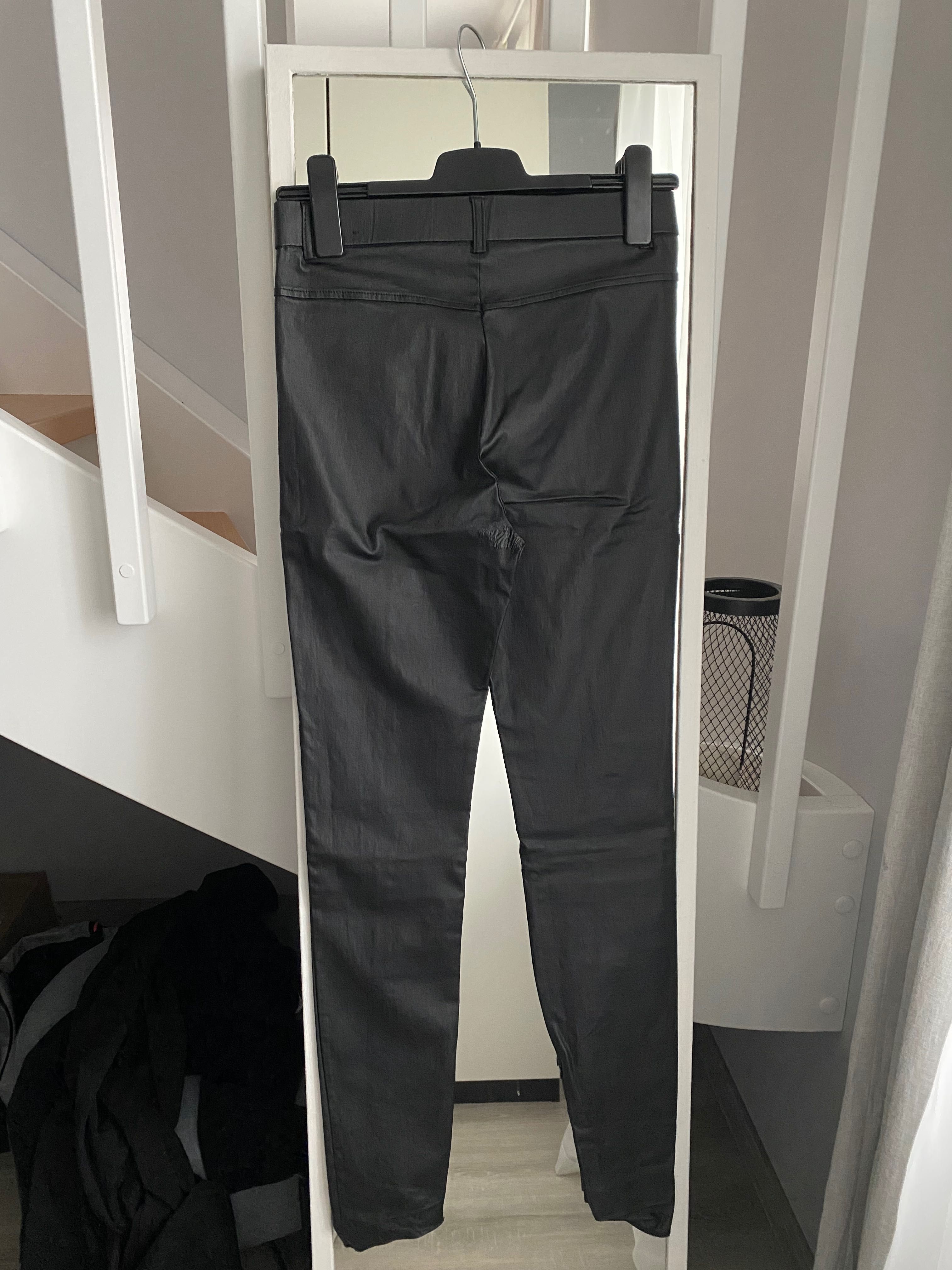 Spodnie Zara z zamkami