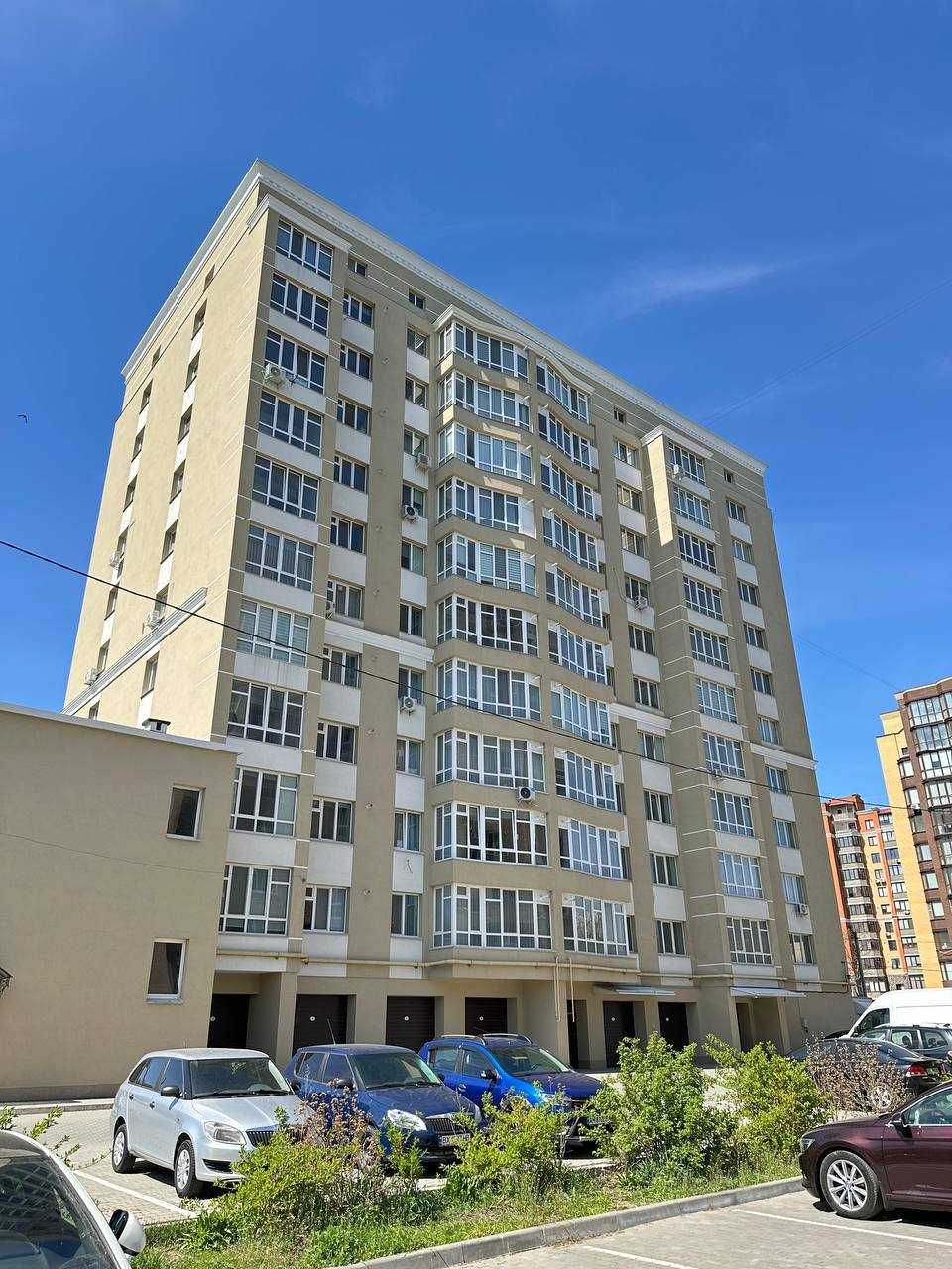 Продам 3к квартиру . Зарічанська 3/3 Рауш . Без комісії для покупця