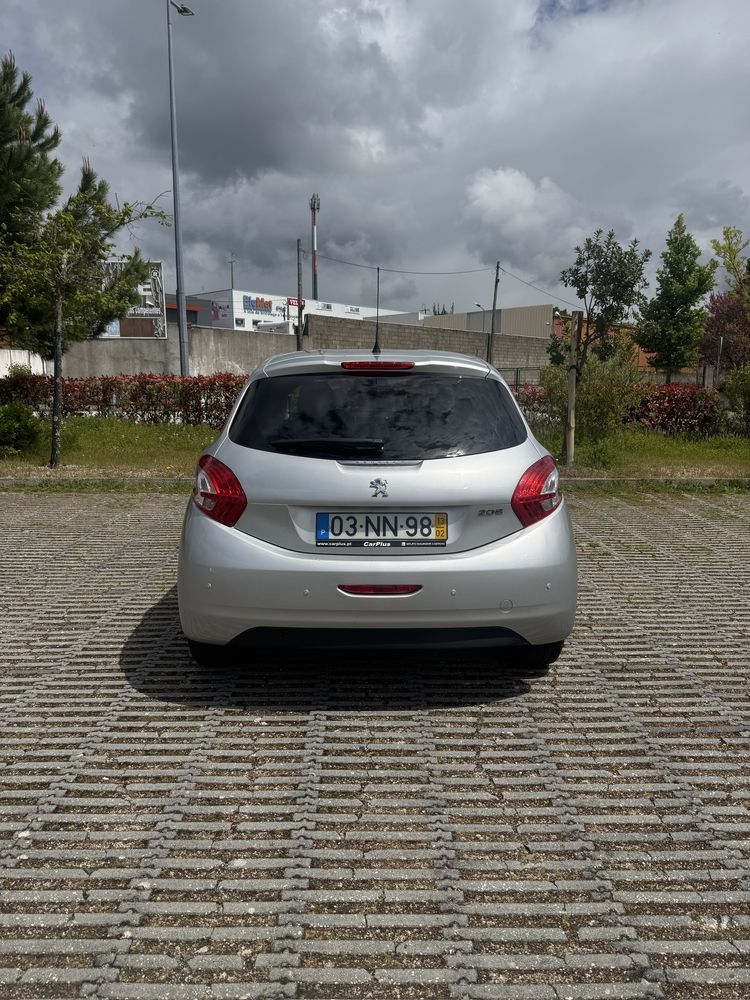 Peugeot 208 1.2 VTiActive